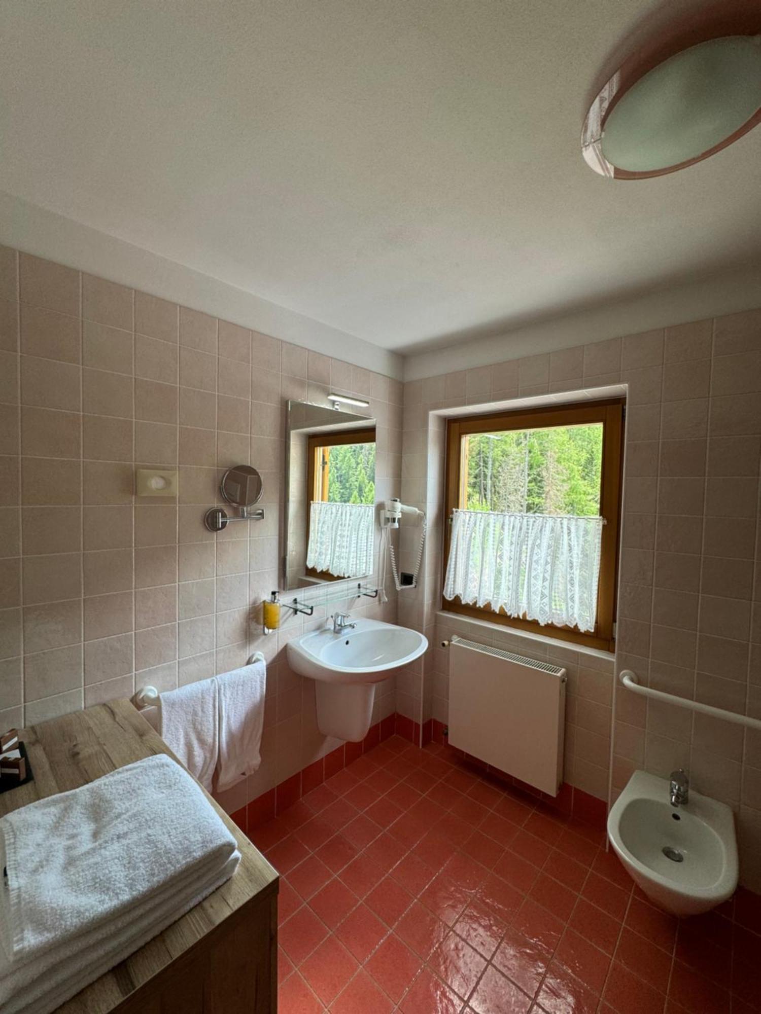 Hotel Tita Piaz カナツェーイ エクステリア 写真