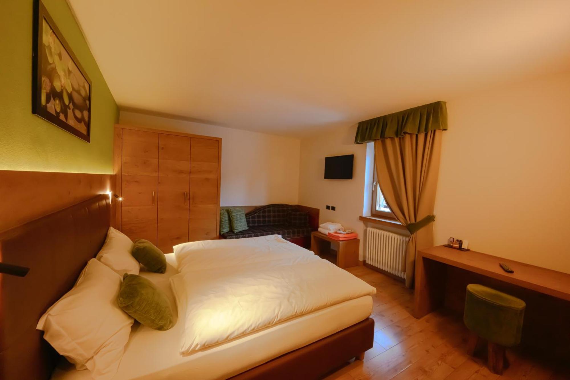 Hotel Tita Piaz カナツェーイ エクステリア 写真